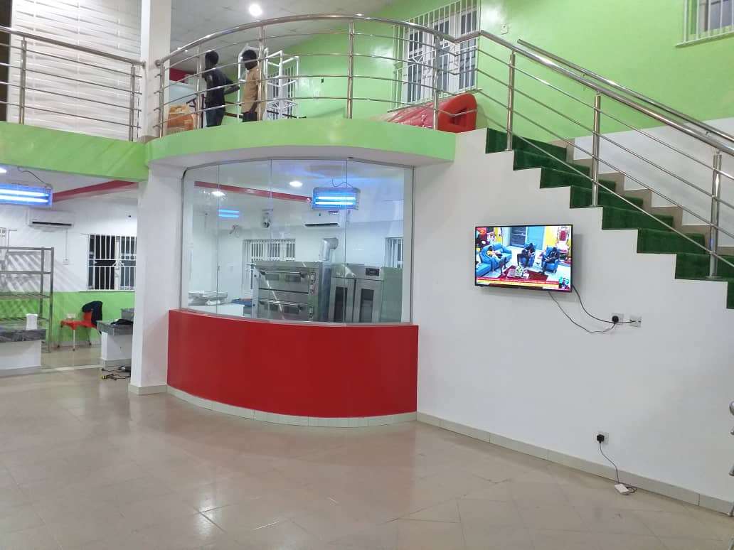 Walk-In Restaurant / Eatery